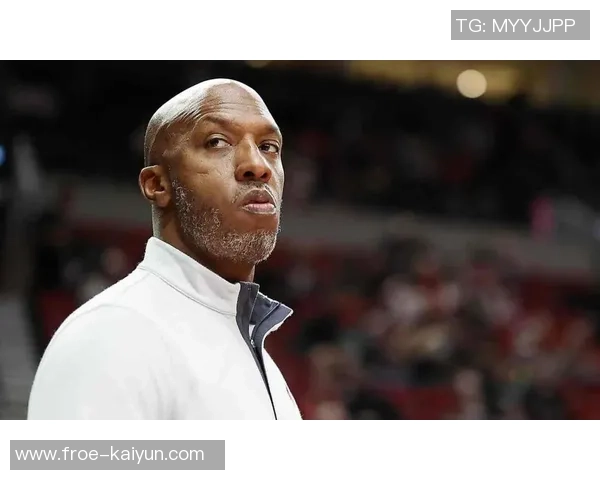 斯普利特执教首秀获大胜！队员们泼水庆祝 连说三遍：我现已预备好了